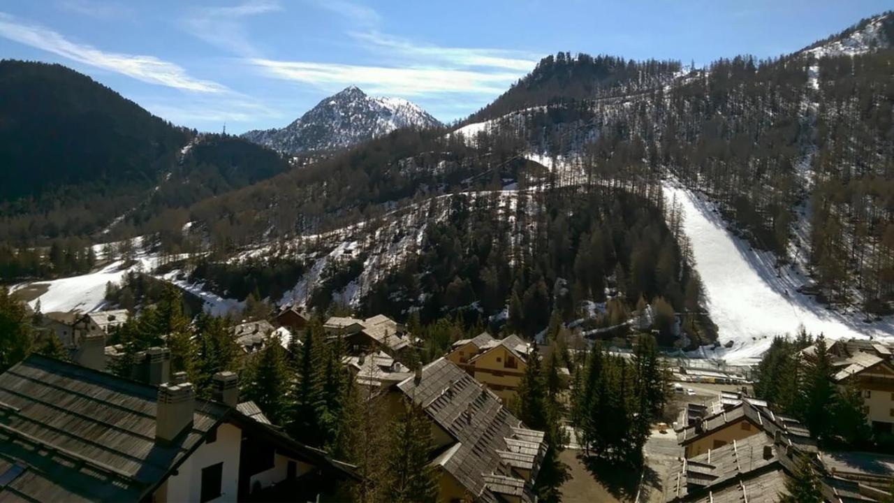 Panorama Apartment Claviere Buitenkant foto