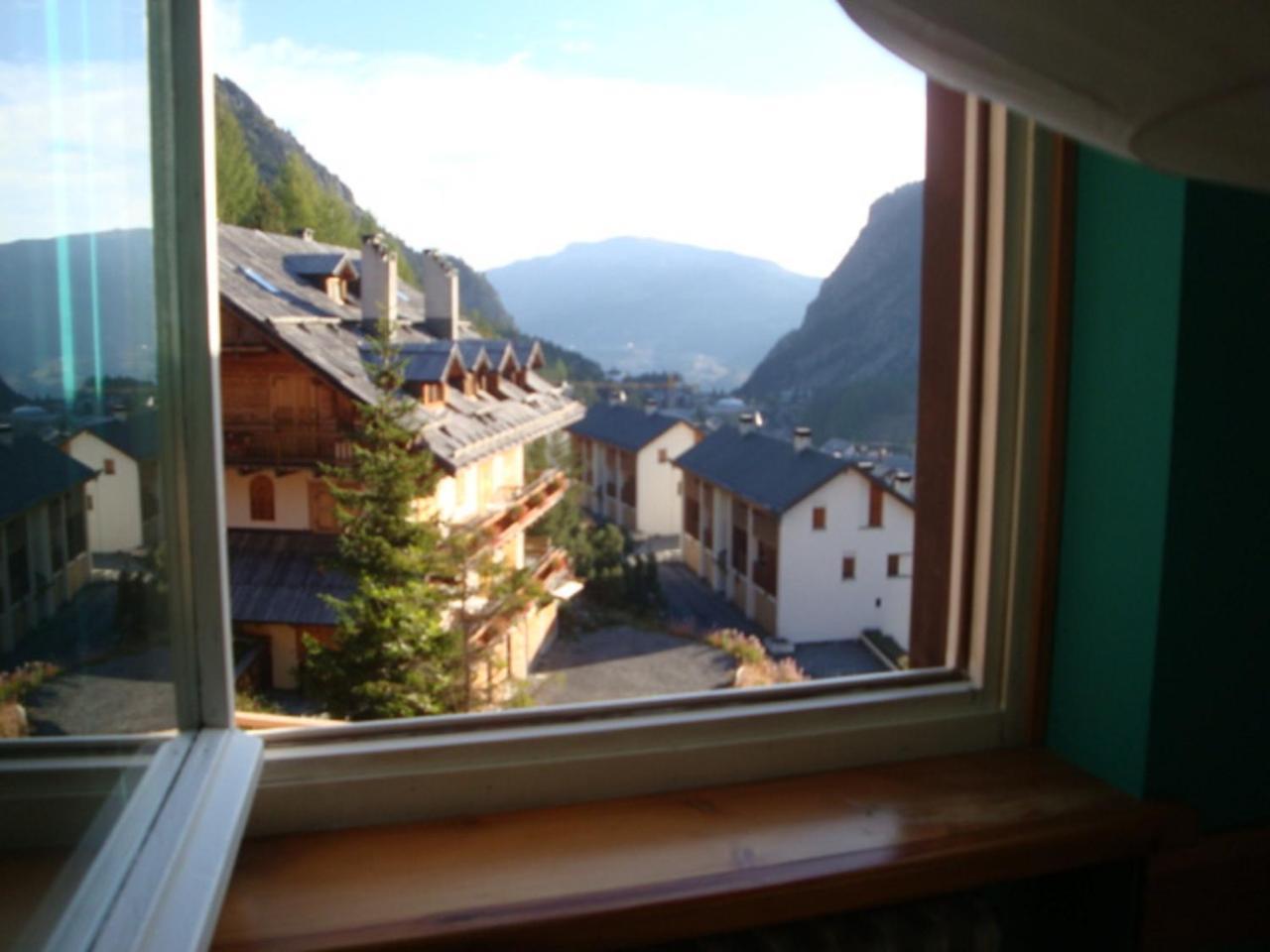 Panorama Apartment Claviere Buitenkant foto